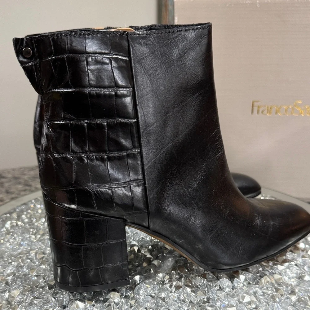 Franco Sarto Black Croc-Textured Leather Block Heel Ankle Boots NEW 8